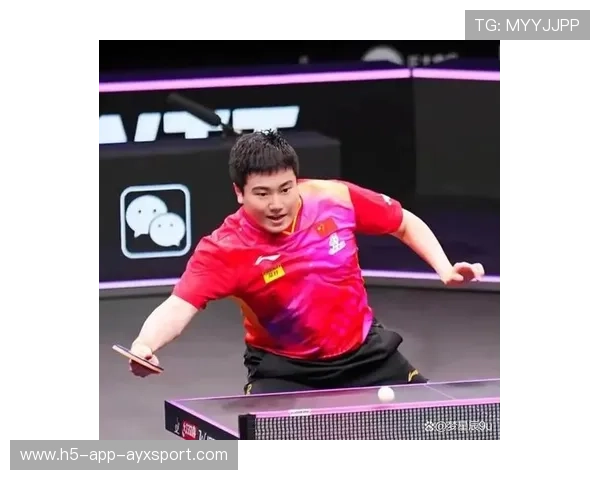 梁靖崑专注提升台内手感，连续完成高质量触球