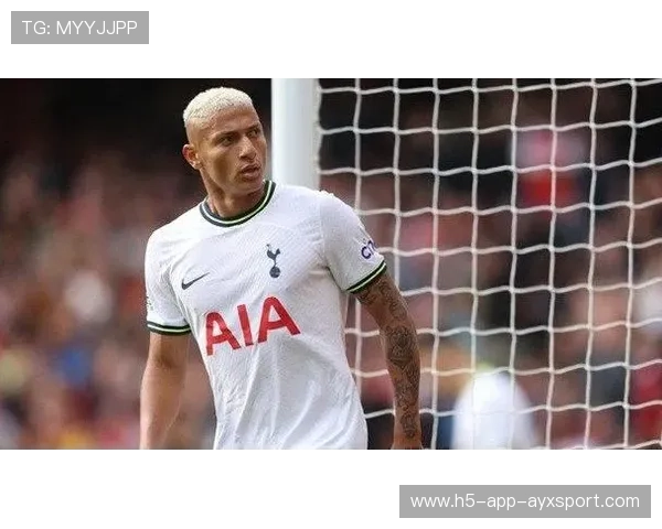 热刺定位球战术精妙，理查利森头球建功